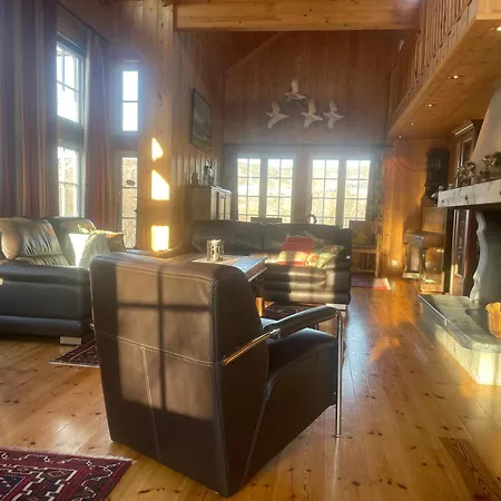 別荘 Grand Log With Fireplace And 12-14 Beds