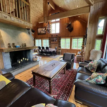 別荘 Grand Log With Fireplace And 12-14 Beds Beitostolen