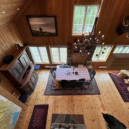 Grand Log With Fireplace And 12-14 Beds Сasa de vacaciones *