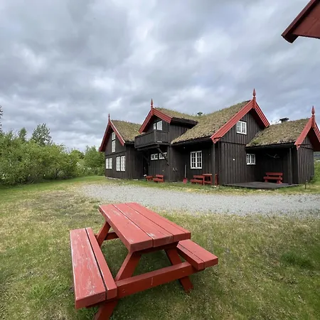 Feriehus Grand Log With Fireplace And 12-14 Beds Beitostolen