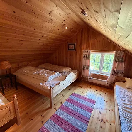 Feriehus Grand Log With Fireplace And 12-14 Beds Beitostolen