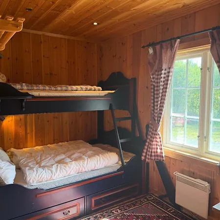 Feriehus Grand Log With Fireplace And 12-14 Beds Beitostolen