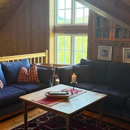 Grand Log With Fireplace And 12-14 Beds Feriehus *