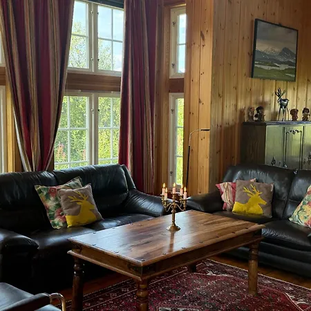 Feriehus Grand Log With Fireplace And 12-14 Beds *