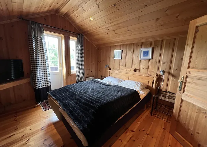 Grand Log With Fireplace And 12-14 Beds Prázdninový dům