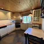 Grand Log With Fireplace And 12-14 Beds Dom wakacyjny