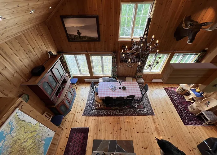 Grand Log With Fireplace And 12-14 Beds Dom wakacyjny *